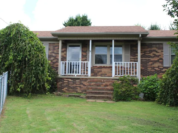 2113 Amber Meadows Rd, Cookeville, TN 38506