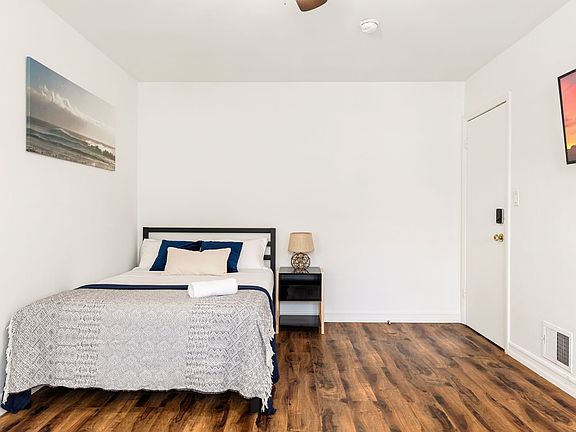 3rd image of 515 Landfair Ave #12