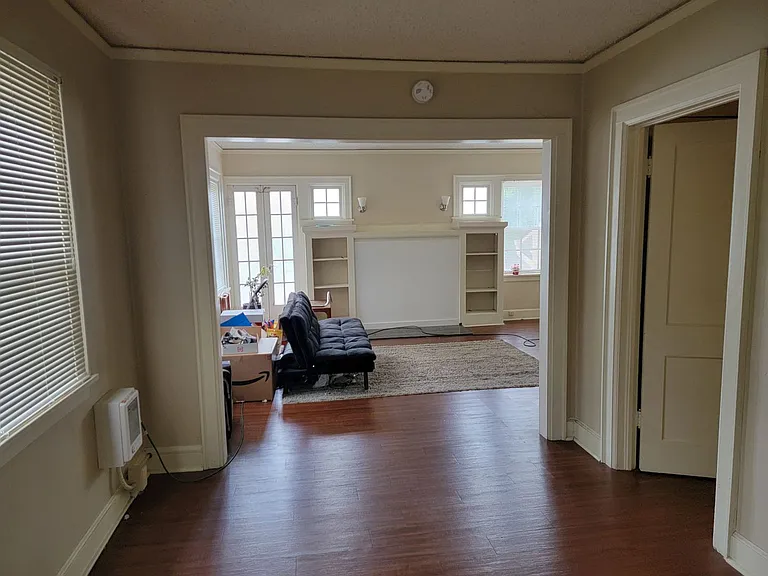 Avondale Apartments — Photo 113