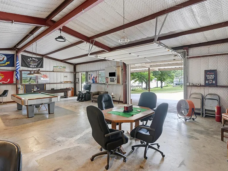 3218 Sunrise Ct — Photo 35
