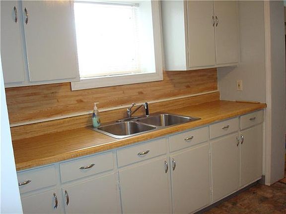 3rd image of 618 E Spartan Ave