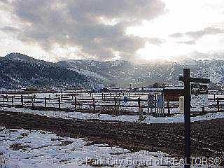 2nd image of 300 W West #5A