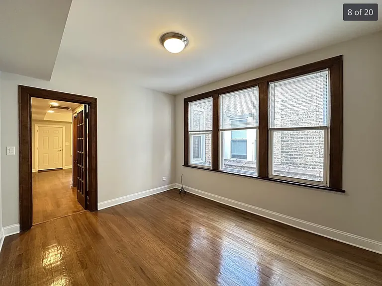3045 N Milwaukee Ave #2R — Photo 3