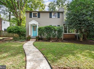 5303 Wakefield Rd, Bethesda, MD 20816