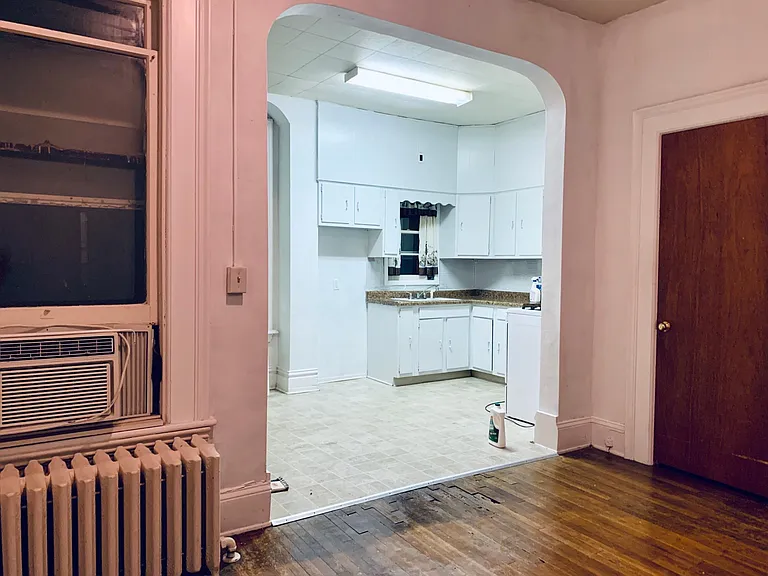 118 College Ave NE — Photo 4