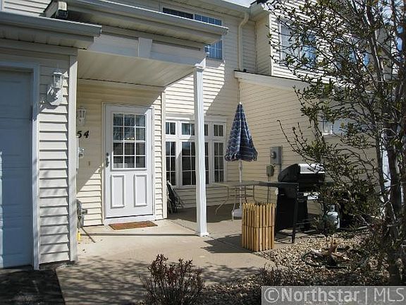 2nd image of 454 Aqua Cir