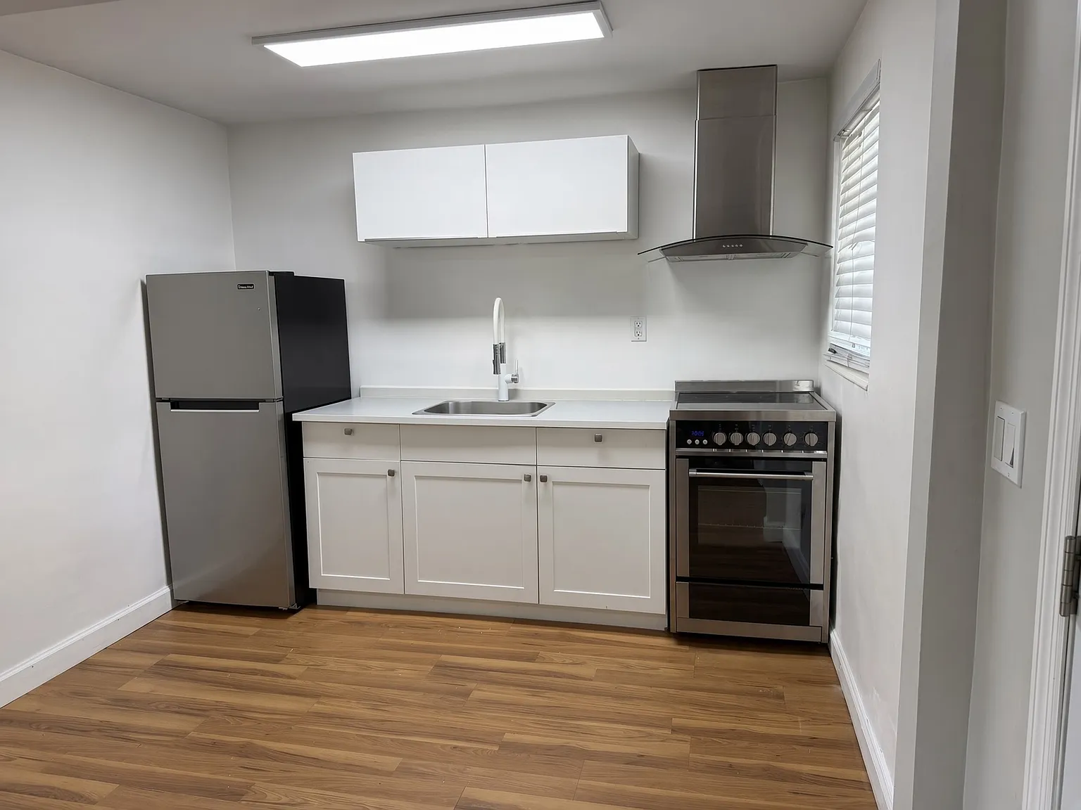 1 bed, 400 sqft, $1,250 — Photo 4
