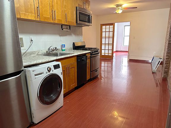 4th image of 1071 1st Ave #4F