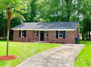 102 Myrtle Pl, Summerville, SC 29483