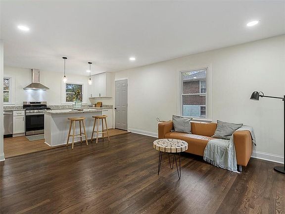 2nd image of 88R Larose Cir SE