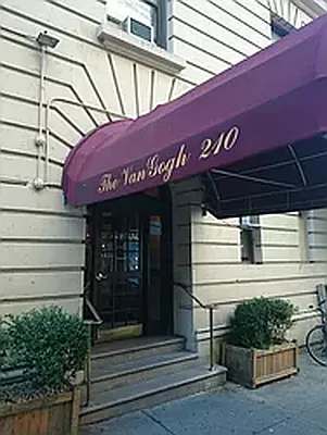 Rented by Rachel Realty | media 9