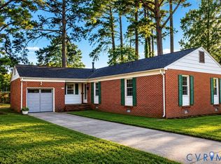 301 Sea Breeze Ct, Hampton, VA 23669