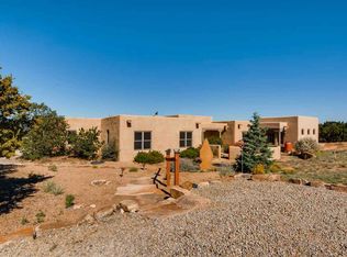 2 Demora Ct, Santa Fe, NM 87508