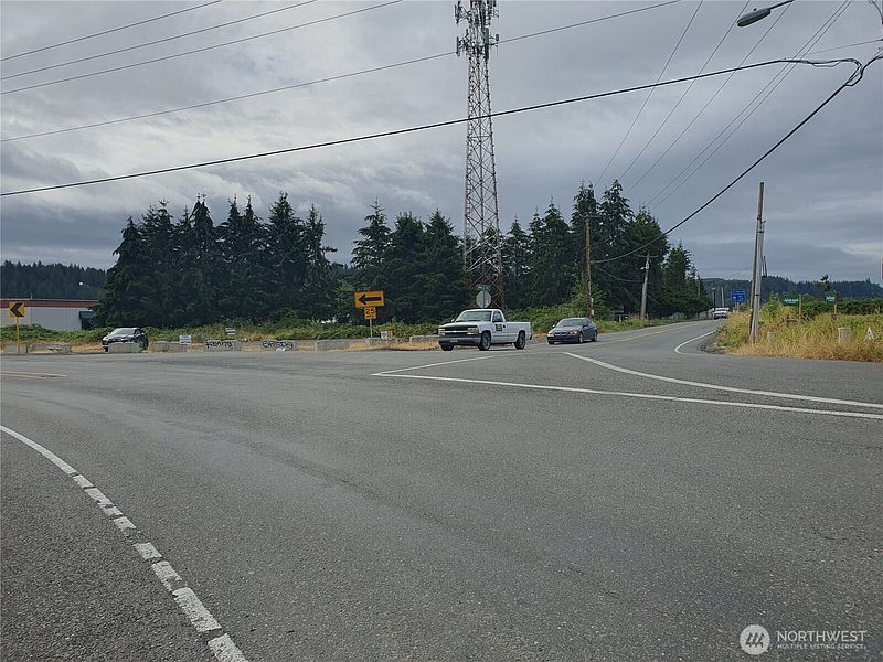 2nd image of 19210 Pioneer Way E