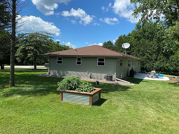 5th image of 7299 Dickinson Rd