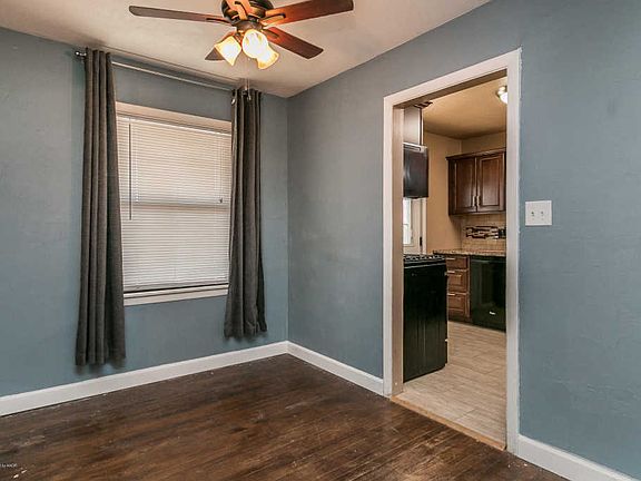 4th image of 110 N Palo Duro St