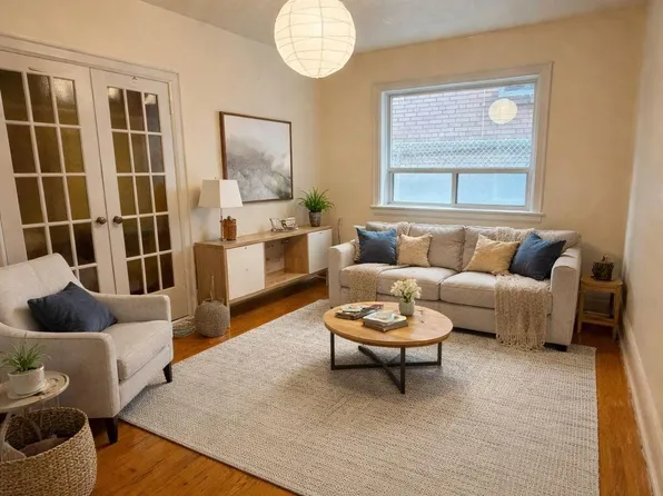 105 Kenwood Ave Unit 103, Toronto, ON M6C 2S1