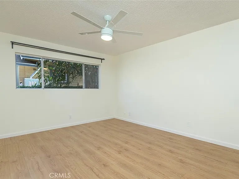 241 N Kenwood St #2 — Photo 10