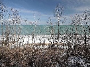 67 Ravinoaks Ln, Highland Park, IL 60035