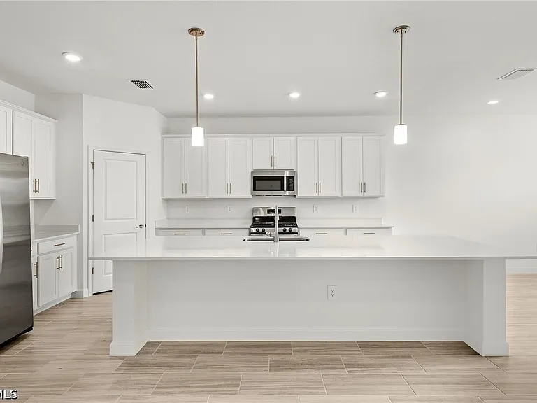 15222 Jadestone Dr — Photo 7