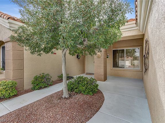 4th image of 10425 Marymont Pl