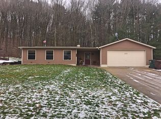 1211 Roosevelt St SW, Sherrodsville, OH 44675