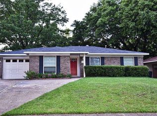 9048 Lone Oak Dr, Shreveport, LA 71118