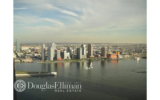 Rented by Douglas Elliman | media 27