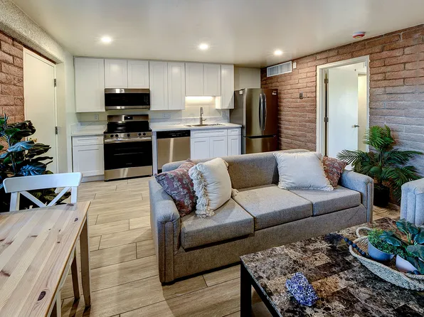 University Arms Apartments, 1515 E 10th St #1e0b78dc5, Tucson, AZ 85719