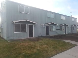 325 N 9th St APT 1, Central Point, OR 97502