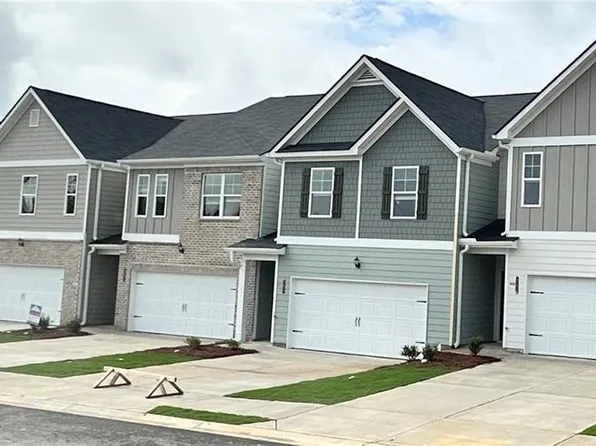 211 Switcher Ct, Union City, GA 30291