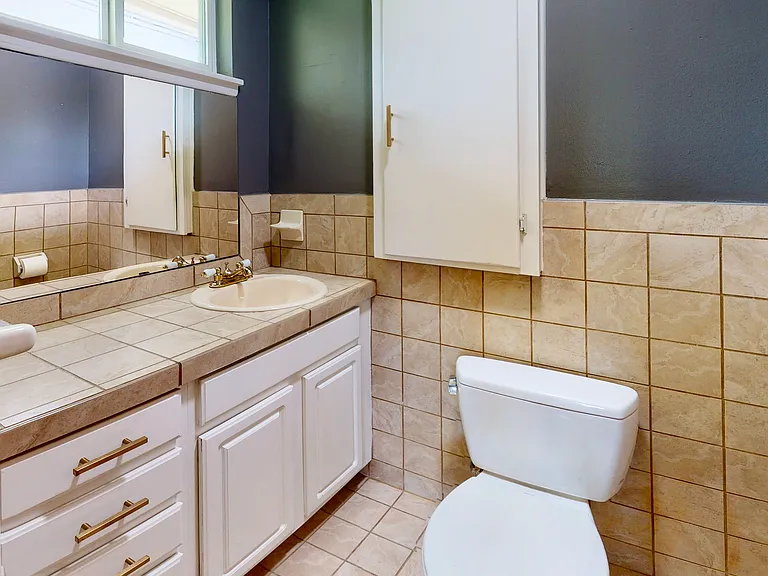 808 Scottsdale Dr — Photo 11