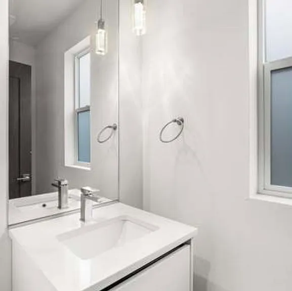 7606 N Burrage St — Photo 10