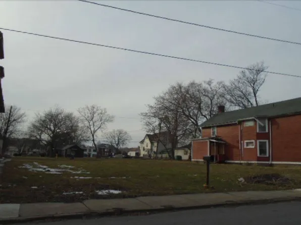 420 5th St, Niagara Falls, NY 14301