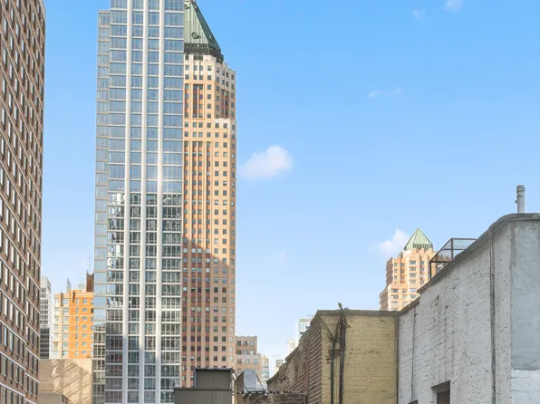 310 West 55th Street 5K image 8 of 8