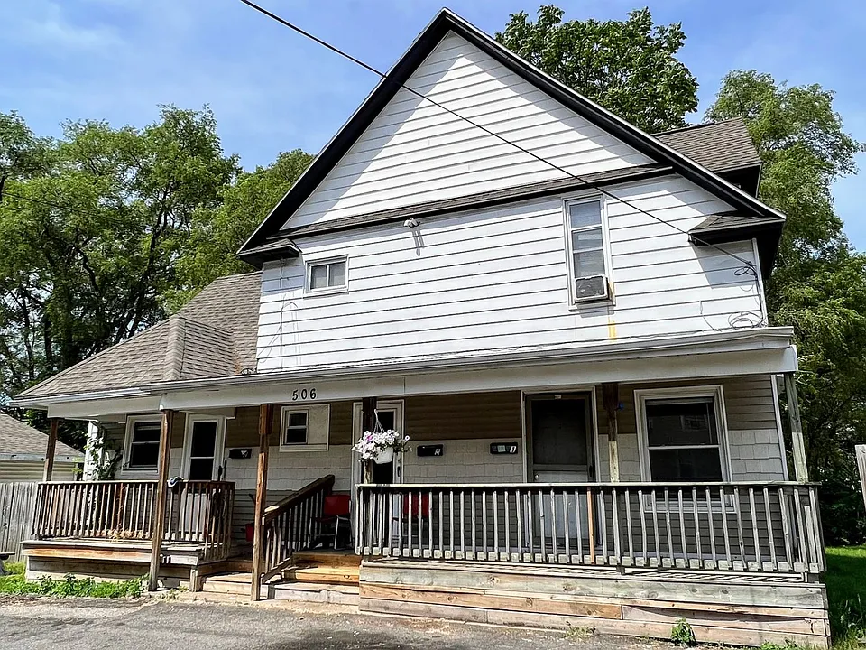 506 Burton SW