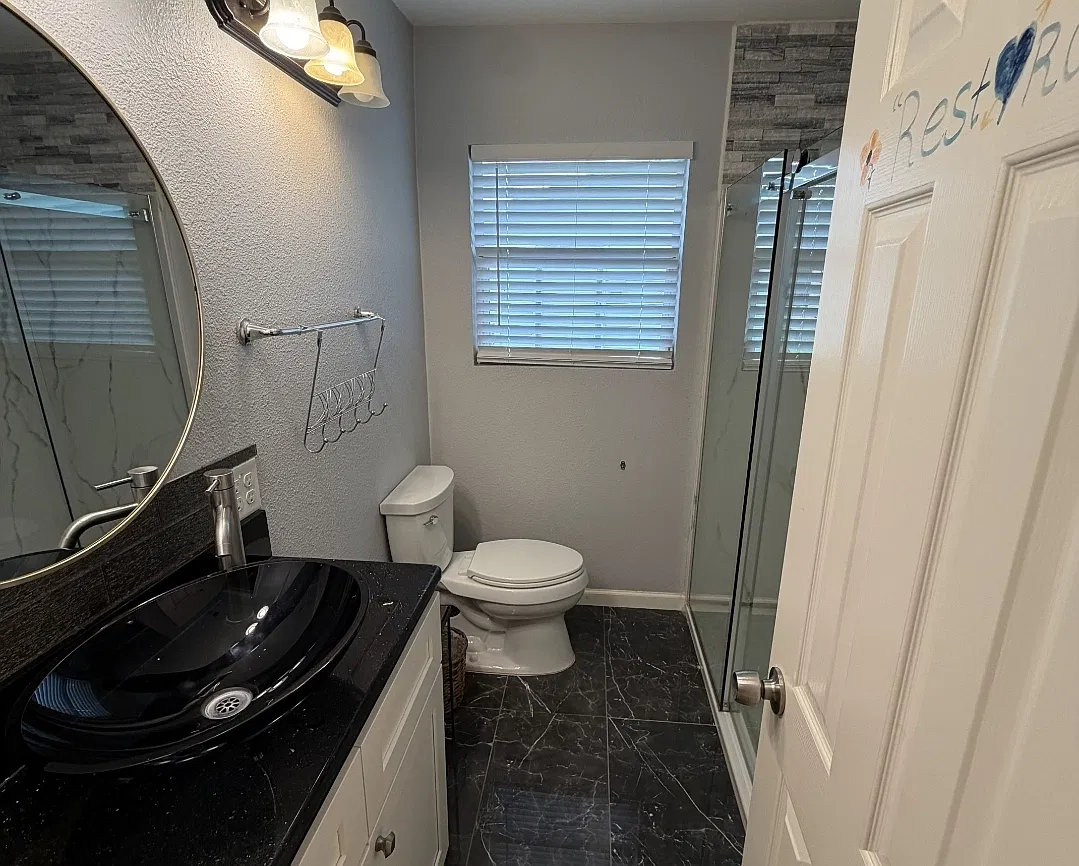 3 bed, 1360 sqft, $1,800 — Photo 4