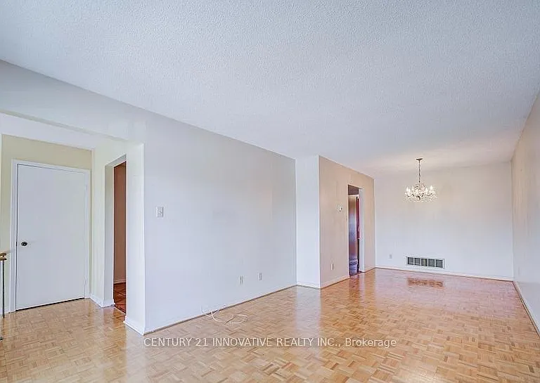 9 Capstan Ct — Photo 4
