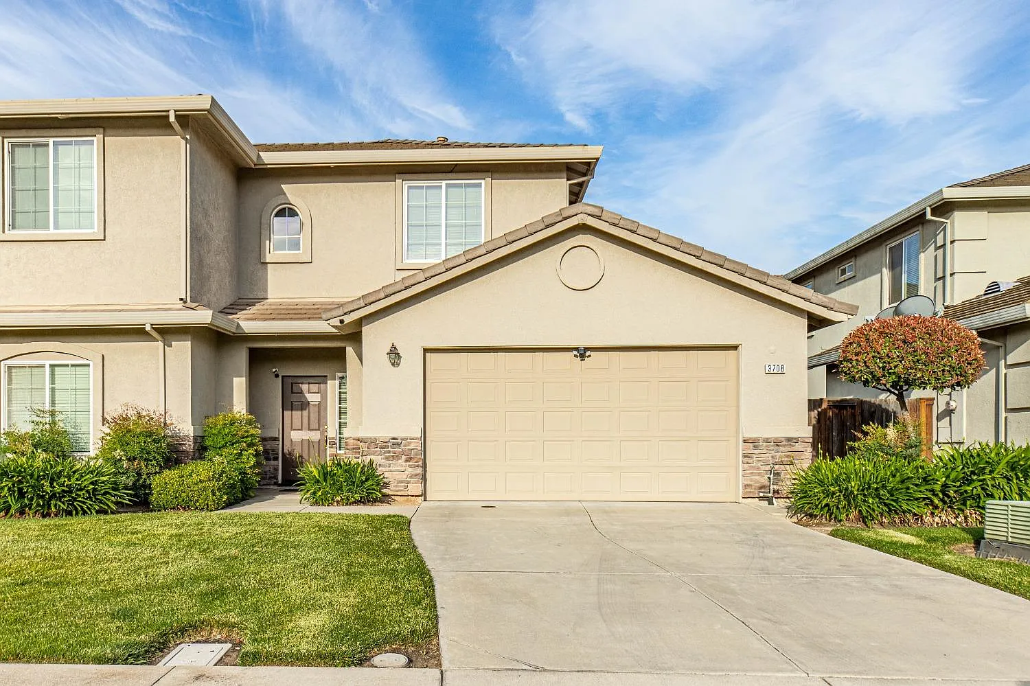 3708 Carson Oak Dr photo 1