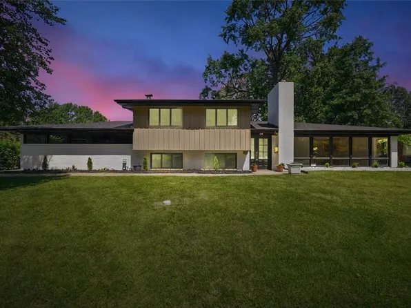 7917 Bennett Ave, Saint Louis, MO 63117