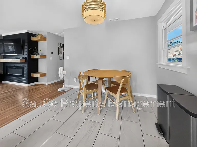 135 Lee St — Photo 10