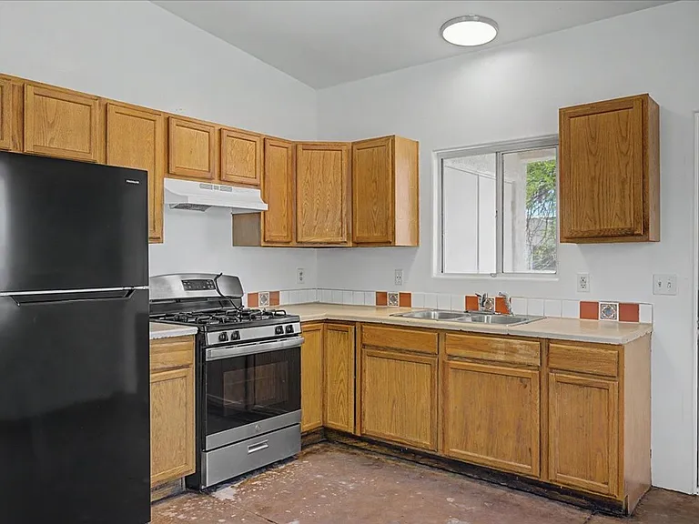 81 E Laguna St #1 & 2 — Photo 5