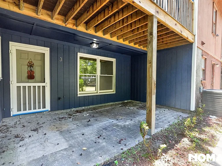 311 Cedar St #1 — Photo 8