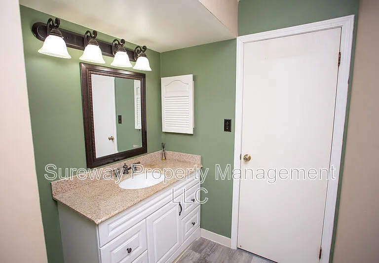 23 Winterset Ln — Photo 44