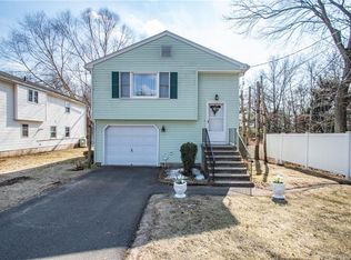 9 Colton Ave, Plainville, CT 06062