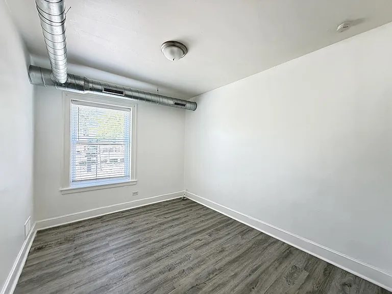 1605 N McVicker Ave #2 — Photo 16