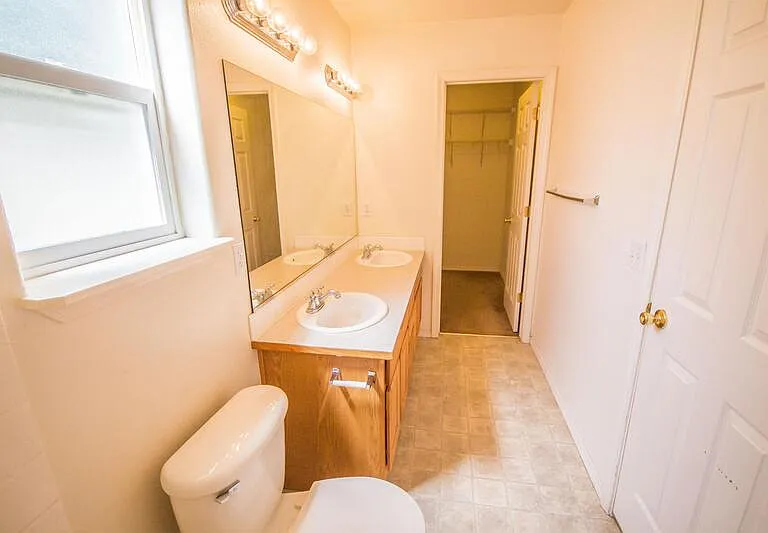 7765 N Abercrombie Ct — Photo 7