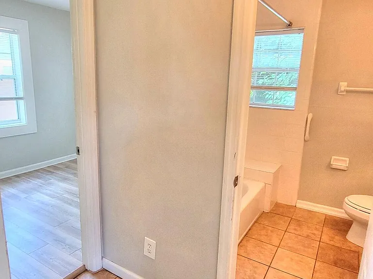 9248 9th Ave — Photo 19