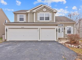 2660 Fairfax Ln, Lake In The Hills, IL 60156