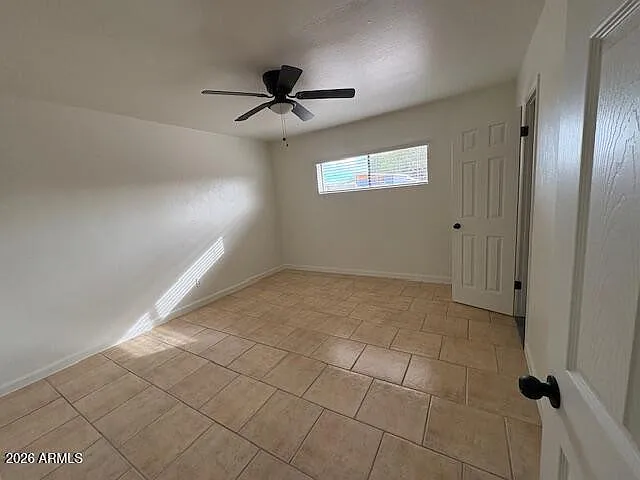 1131 E Trinity Pl — Photo 10